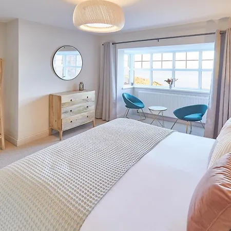 Vakantiehuis Host & - 'salty' Seaview *